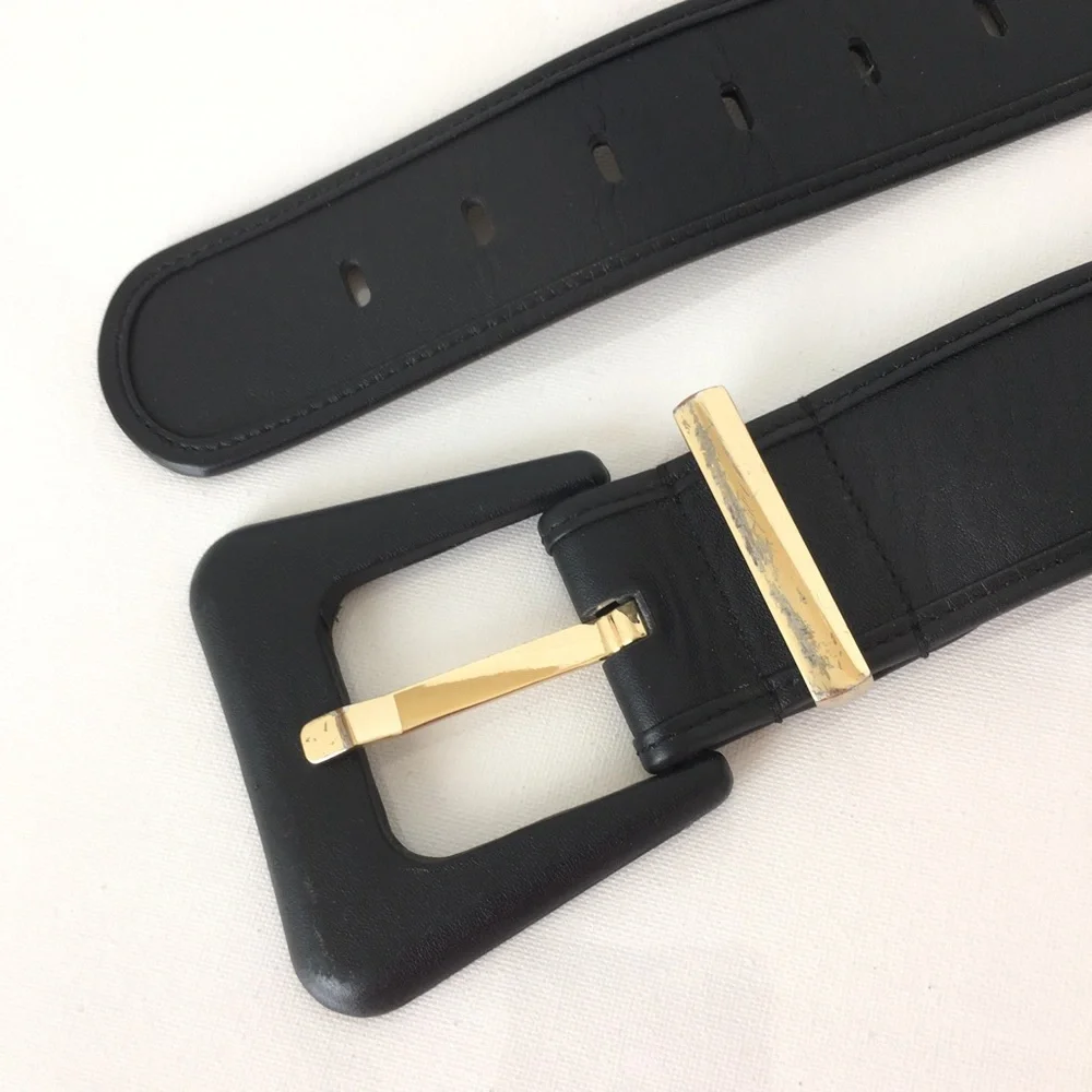 CAbi “Boss” Wide Leather Belt Black Women’s Size M Gold Buckle Preppy Minimalist
